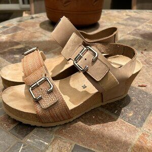 MEPHISTO LISSANDRA Wedge Sandals - Like New